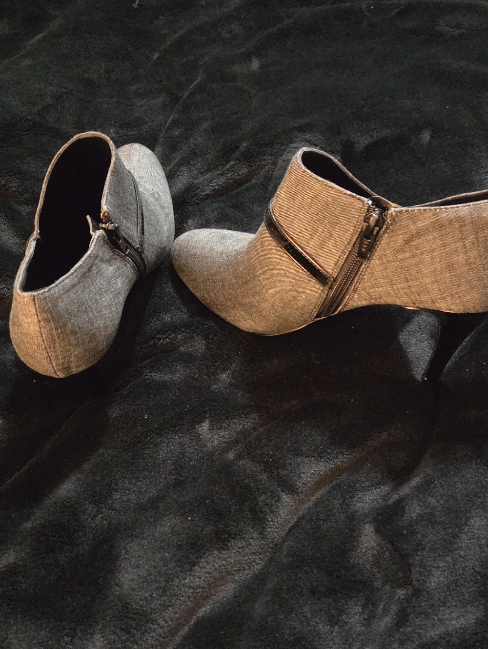 Nine West Women's Gray Slip-On Dress Shoes - Picture 3 of 4